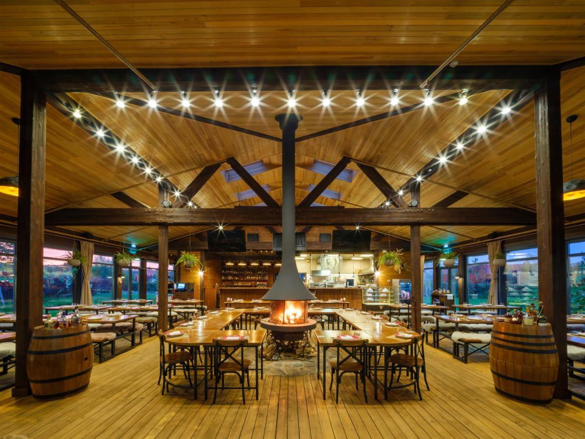 Rixos Borovoe Hotel Shchūchīnsk Exterior foto Interior of the restaurant