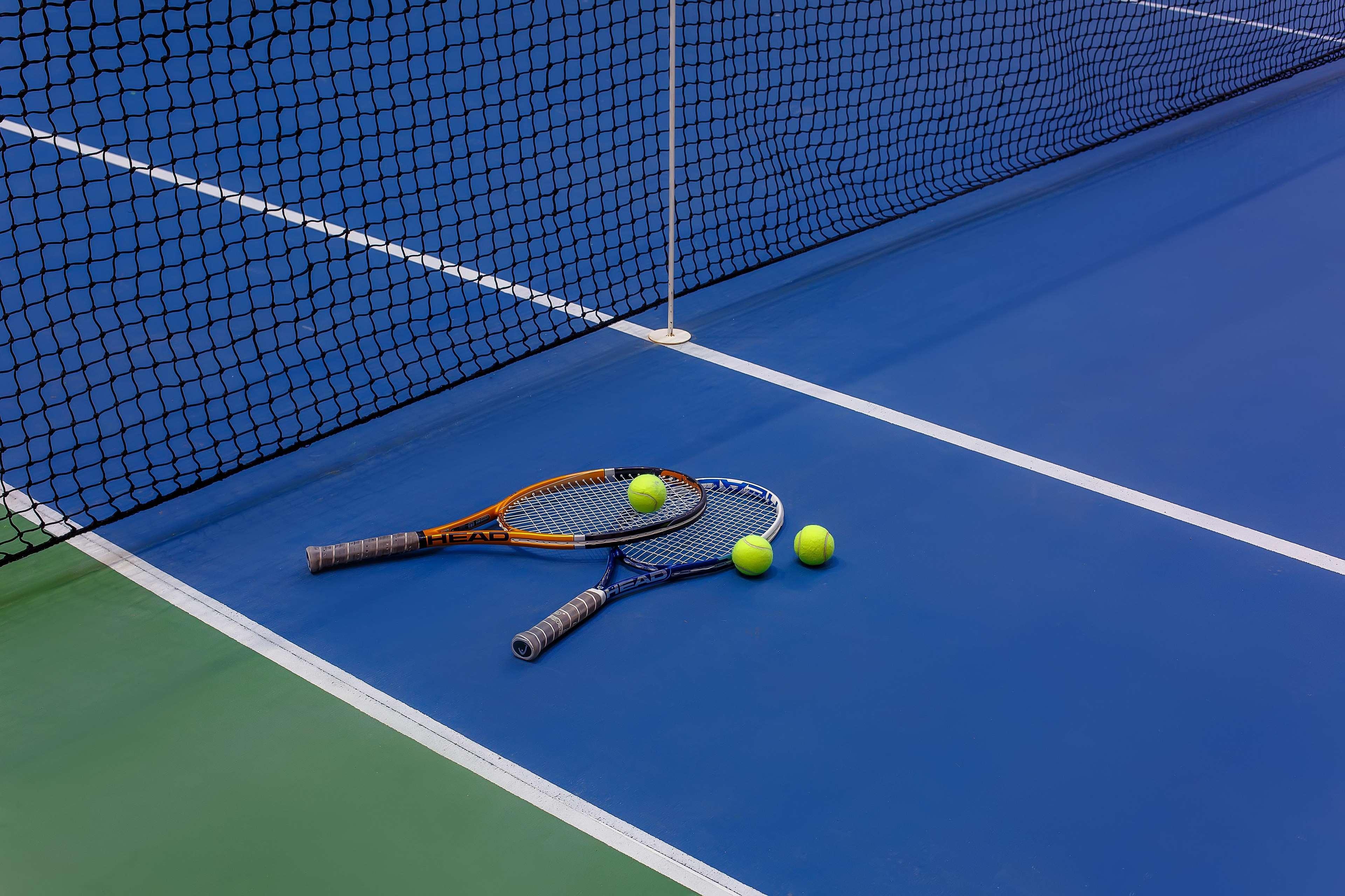 Rixos Borovoe Hotel Shchūchīnsk Exterior foto Tennis balls and racquets
