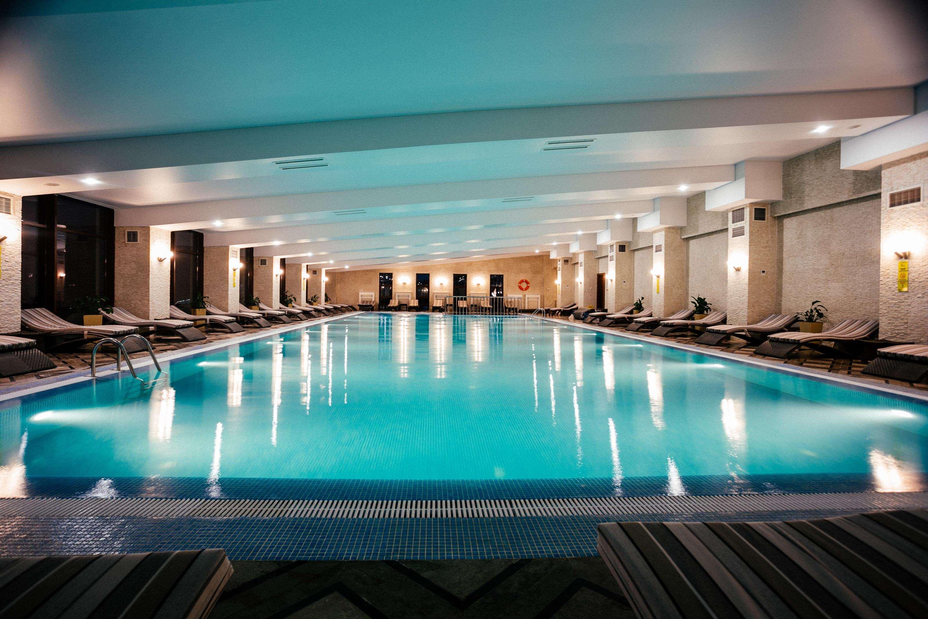 Rixos Borovoe Hotel Shchūchīnsk Exterior foto The pool at the Radisson Blu Hotel, Bucharest